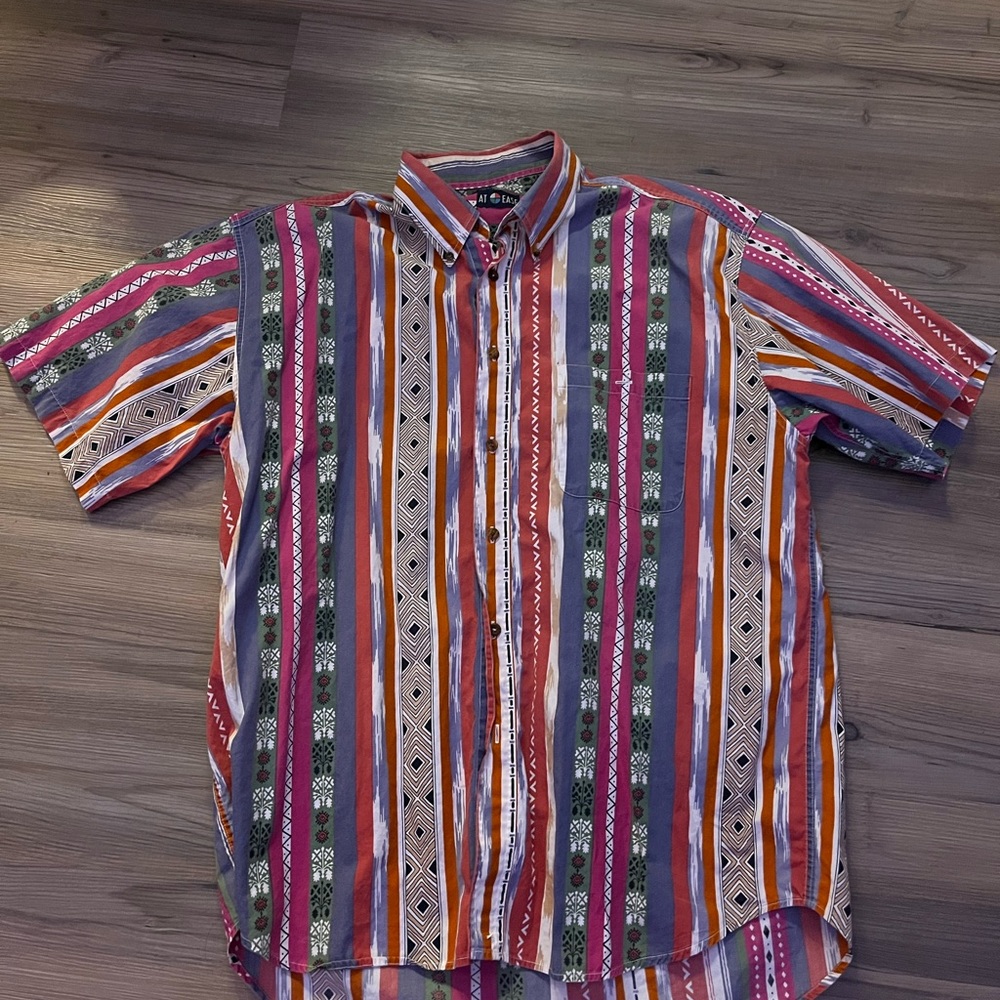 Men’s 90s Pattern Button Down